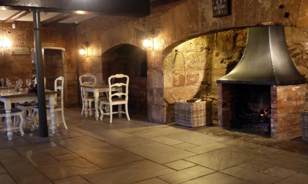 Weston Hall Stafford Extérieur photo
