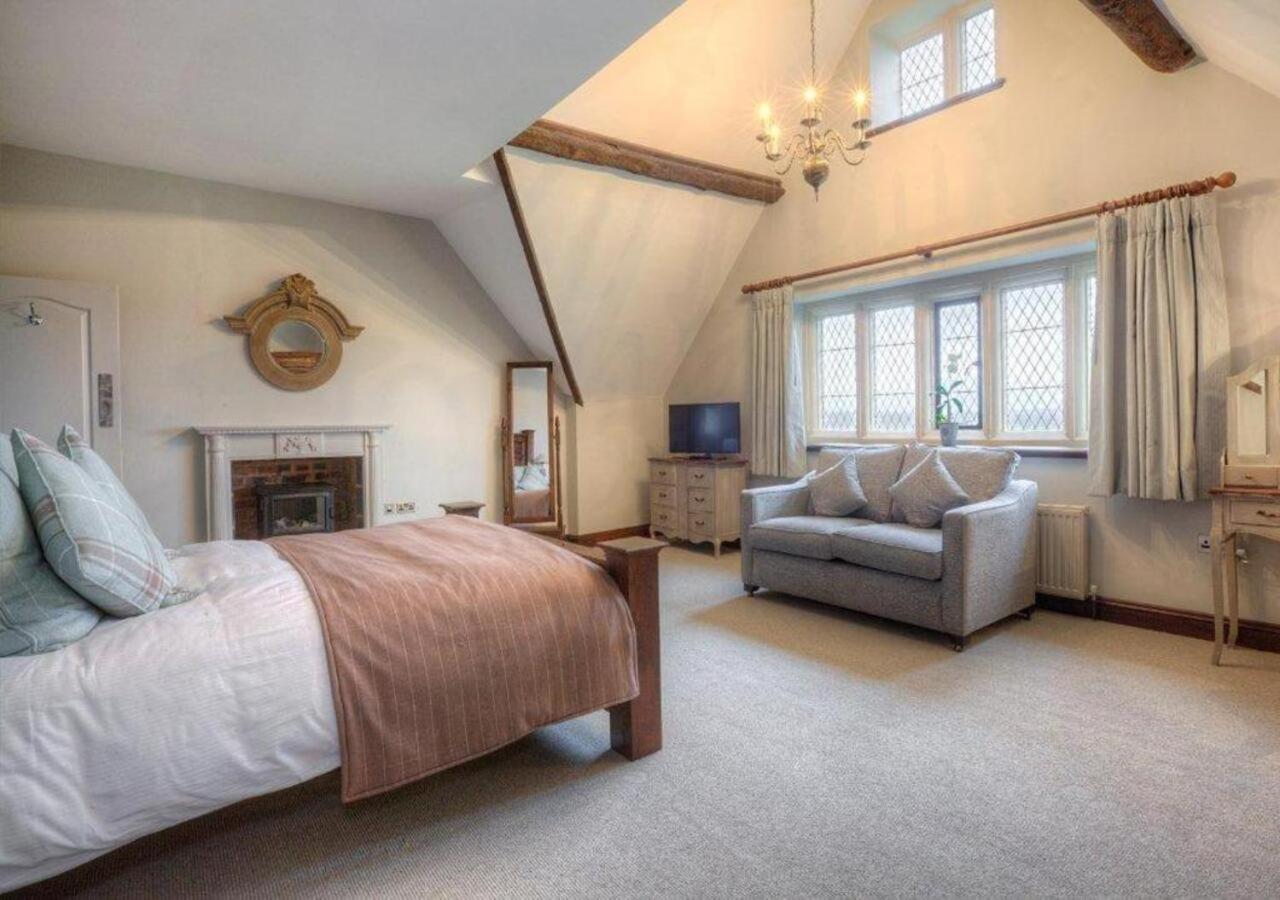 Weston Hall Stafford Extérieur photo