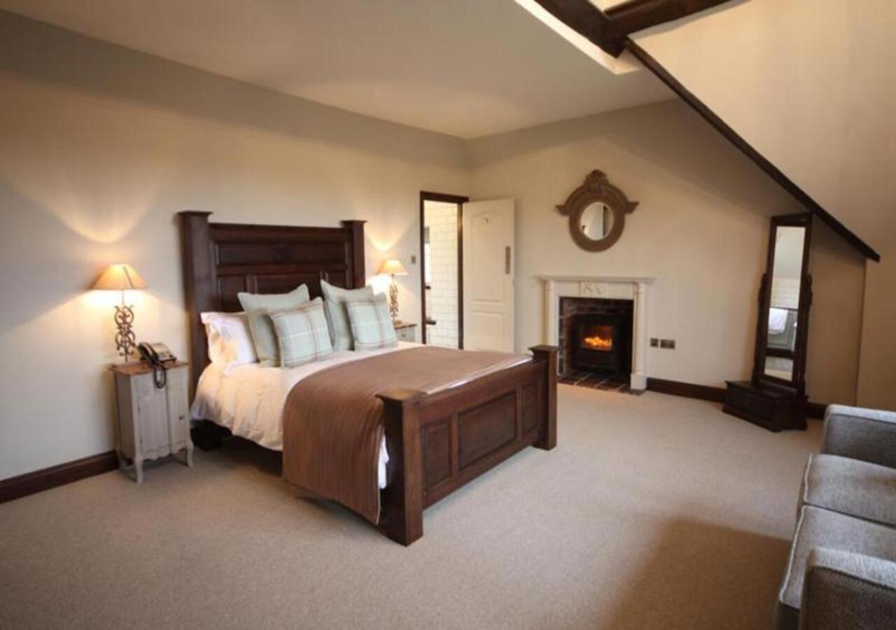 Weston Hall Stafford Extérieur photo